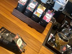 -星巴克臻选(广州高德置地秋广场店)