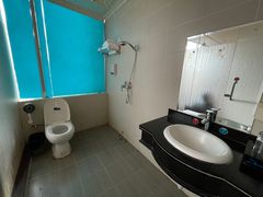 -华业精品酒店(广州增城挂绿广场店)