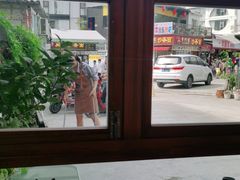 -有猫主题·治愈系猫咖(曾厝垵店)