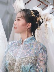 -艾米丽婚纱礼服