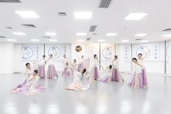 -深舞形体民族舞蹈工作室