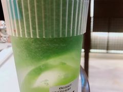 静冈蜜瓜冰茶-KNOTKNOT珞珞·日式甜品(K11店)