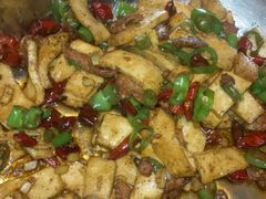 干锅千页豆腐-鑫小城故事·砂锅·排骨藕汤(兴业路店)