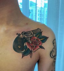 -明星刺青·洗纹身