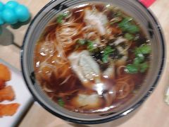 弄堂芥菜云吞面-弄堂小笼包(西青中北永旺购物中心店)