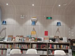 -钟书阁(群光广场店)