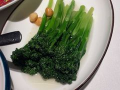 -八府香鸭·啫啫煲(华山路店)