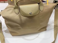 -Longchamp(佛罗伦萨小镇奥特莱斯店)