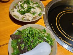 -大众跷脚牛肉馆·非遗传承单位(峨眉山店)