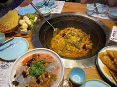 -山河屯铁锅炖·非遗东北菜(南山店)