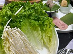 -红鼎豆捞·非遗鲍皇汤火锅(宝丰路店)