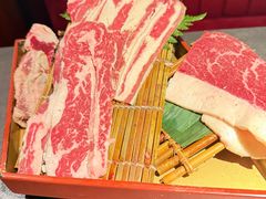 -铭牛烧肉·和牛海鲜自助(高新月牙湖店)
