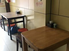 大堂-宝光熏肉鞋底火烧(新街口店)