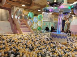 -多多淘儿童体验中心(重庆来福士店)