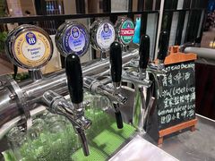 -广州万富希尔顿酒店·感趣自助餐厅·金秋蟹宴生蚝海鲜刺身
