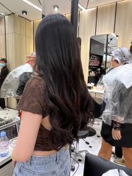 -HAIR CORNER