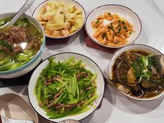 -爱的果实月嫂育婴师(世纪东方店)
