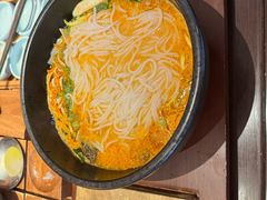 -银米·云南传统过桥米线(双廊黑金冠店)