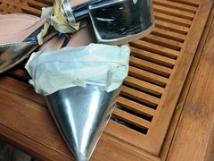 -京伟修鞋洗鞋奢侈品皮具护理店