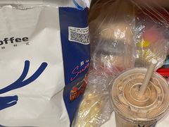 -瑞幸咖啡(绿地锦峰大厦店)