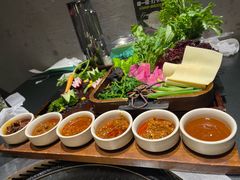 -蘸小院铁锅炖·蘸酱菜·东北菜(怀远门店)