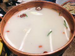 -三人行骨头王火锅(长寿店)