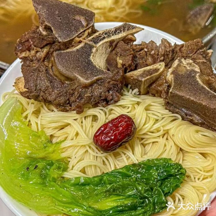 2人份!4个人楞是没吃完!