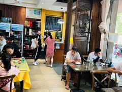 大堂-何记面馆(龙泉山店)