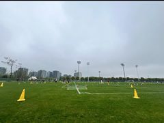 -Riverside河畔少儿足球培训(前滩店)