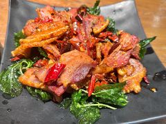 -隔壁老王·家常云南菜(皇冠店)