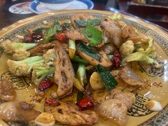 -老来福·非遗酸汤兔(凯旋路店)