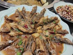 -丹水桥地锅鱼·翘嘴鲌·地方特色全鱼宴(丹江口大坝店)