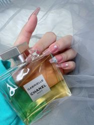 -爱纶美·美甲美睫半永久