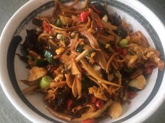 小炒肉-沅江水·湖南家宴(南村万博长隆商圈店)