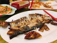 -洁神饭庄·海鲜·青岛菜·30年老字号(五四广场店)
