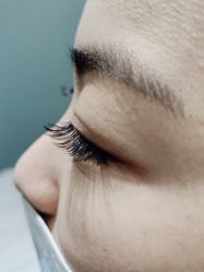 -吉吉靓甲美睫