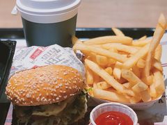 -The Habit Burger Grill 哈比特汉堡(复兴soho店)