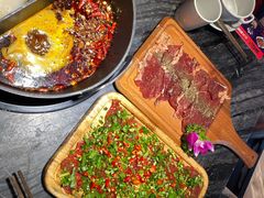 -热火朝天鲜切牛肉火锅(南强街巷店)