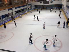 -正佳冰河湾真冰滑冰场