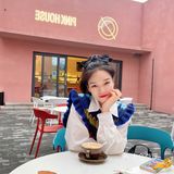 花海旁的咖啡馆