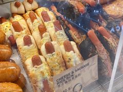 墨鱼汁肠仔面包-PAPER STONE BAKERY(天汇广场店)