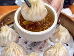 -莱莱小笼·乔艾