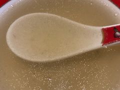 -毛辣果·贵州红酸汤牛肉火锅(西单店)
