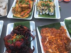 -东海岸人工湖美食村