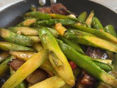 -黄泥岗·地道湖北菜(奥特莱斯店)