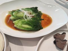 虾干罗马生菜-月福京味斋·烤鸭店·北京菜(鼓楼总店)