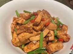 -洞庭土菜小炒馆(易发广场店)