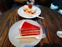 红丝绒蛋糕-黑草莓(重庆路店)