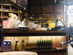 -玛格萝妮(汇智国际商业中心店)