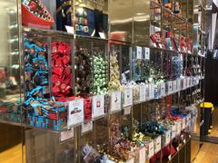 -VENCHI 闻绮(上海佛罗伦萨小镇店)